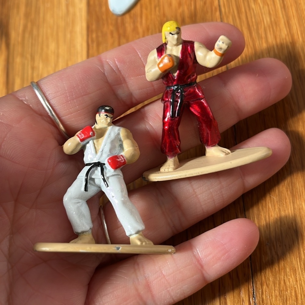 Street Fighter metal figs figurines set some signs of use & play see pic 6 total - Picture 3 of 4